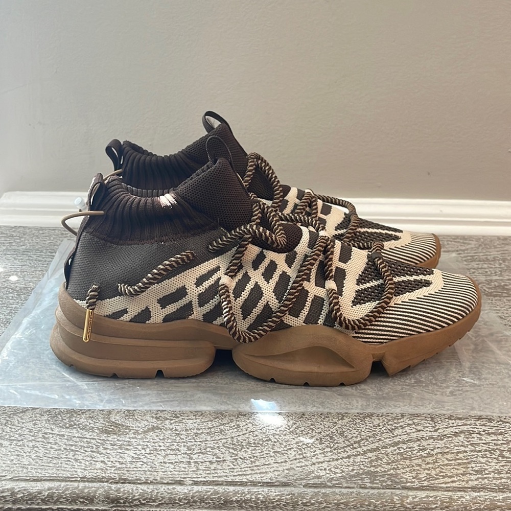 Sia Collective CV 0.02 “Henny” Spyder Mid Shoes